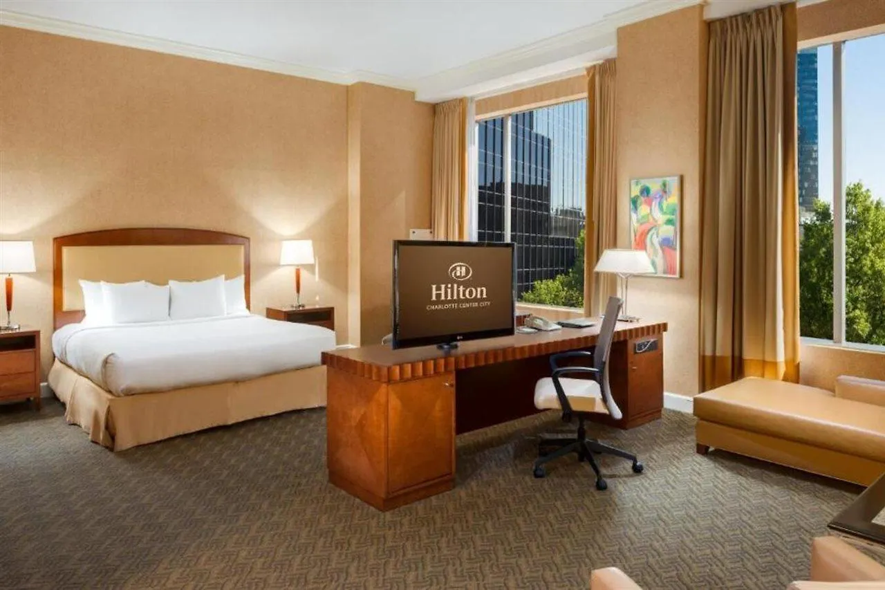 Hilton Charlotte Uptown Hotel