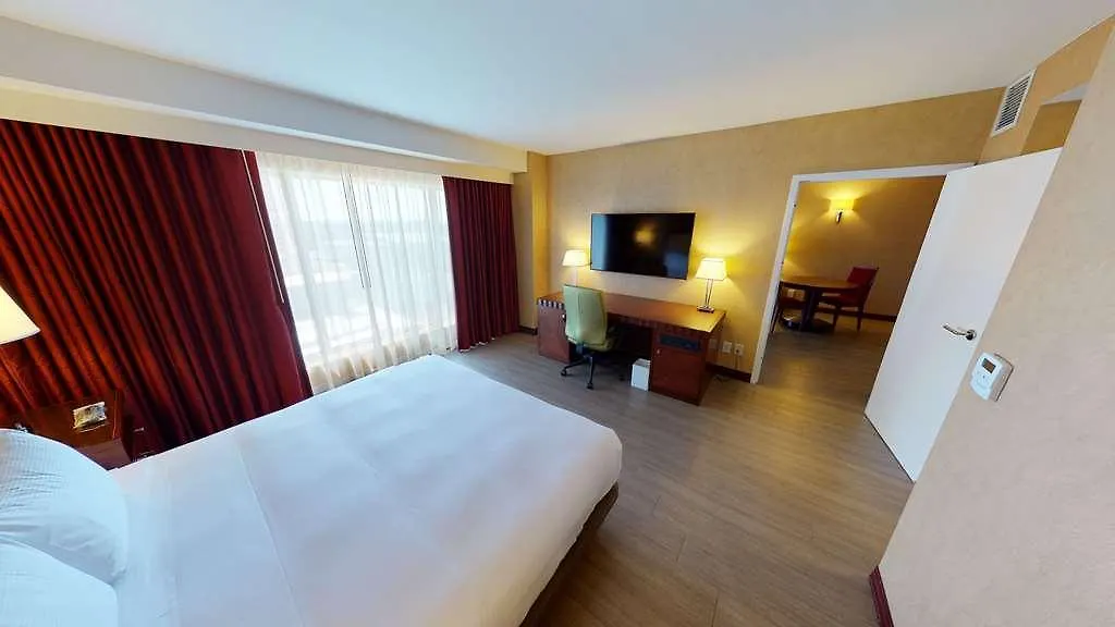 Hilton Charlotte Uptown Hotel 4*,