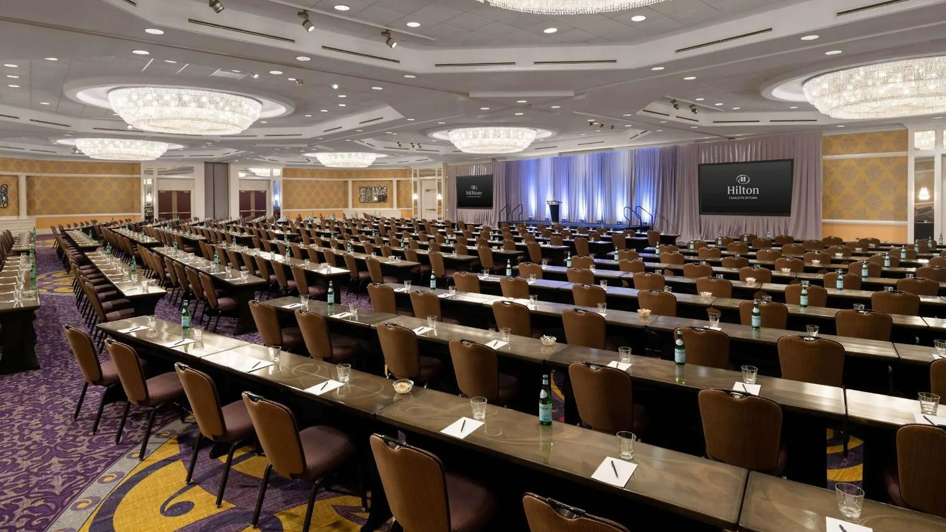 Hilton Charlotte Uptown Hotel