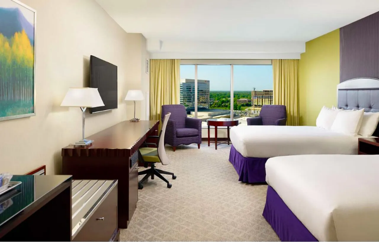 Hotel Hilton Charlotte Uptown 4*,